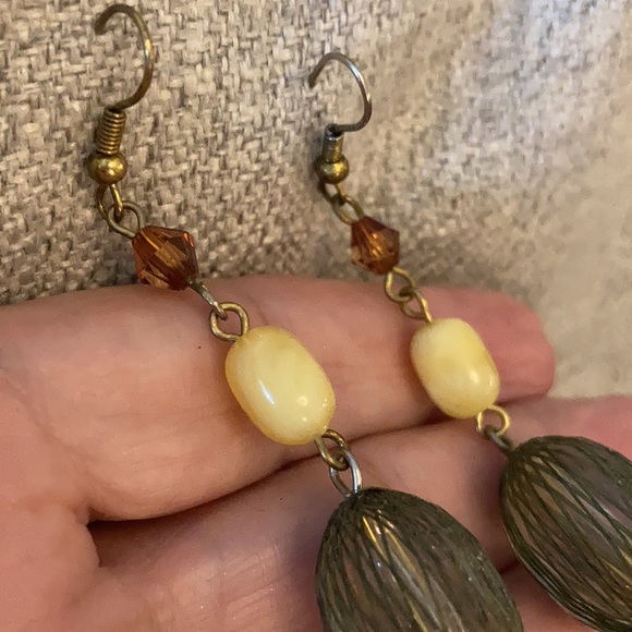 5/$25 Long vintage lucite dangle earrings. 1980s - Picture 3 of 4